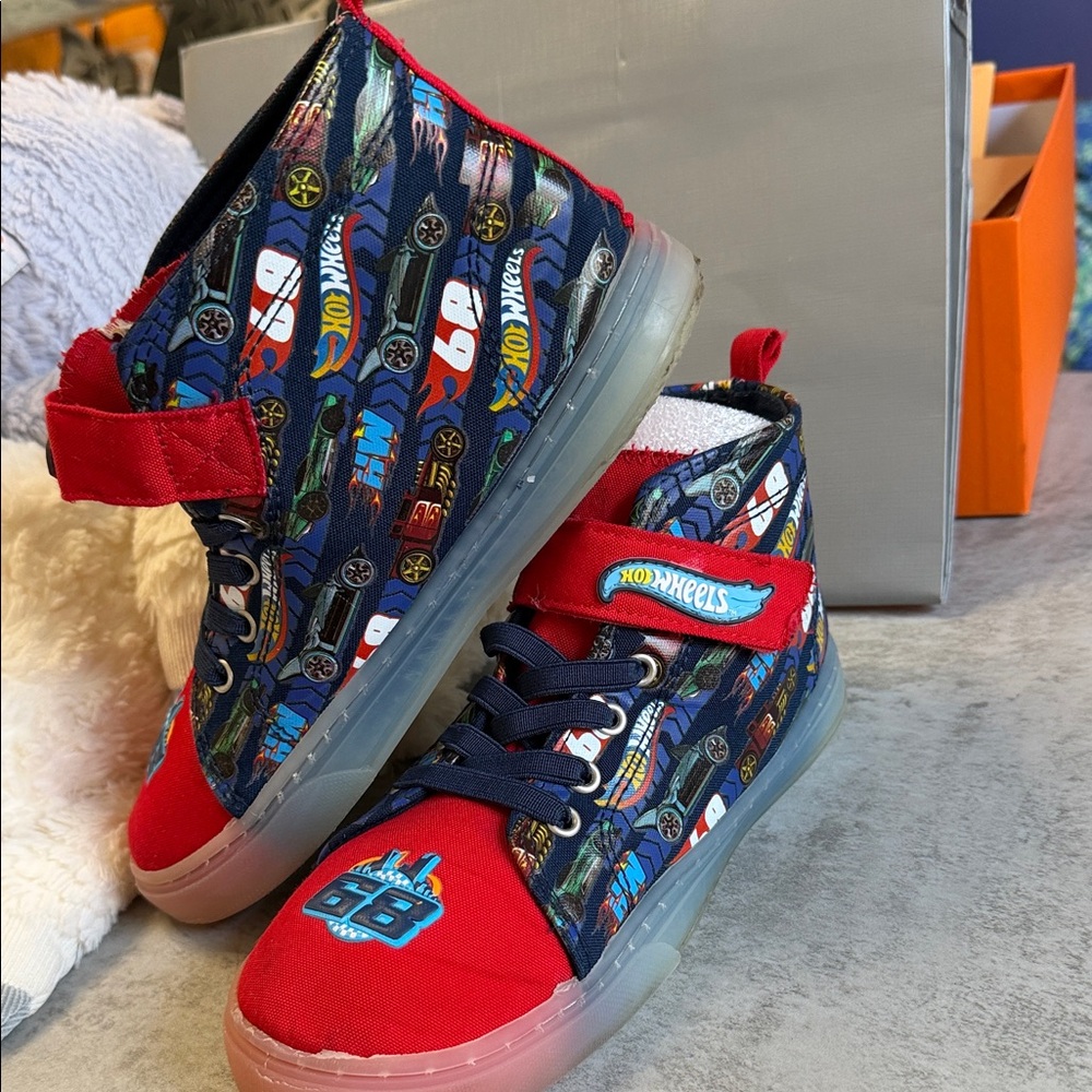 Hot Wheels Kids High-Top Sneakers - Red and Blue
